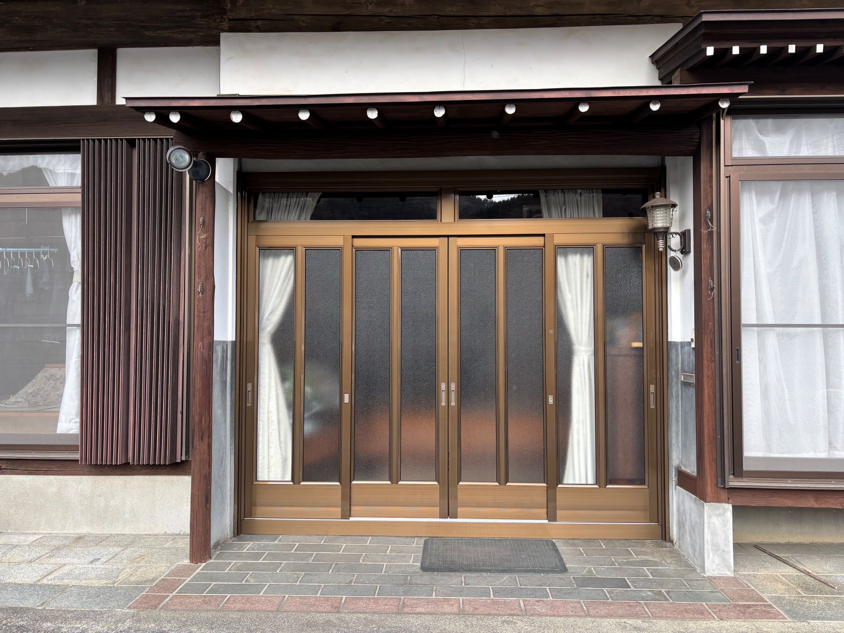 玄関引戸リフォーム施工写真